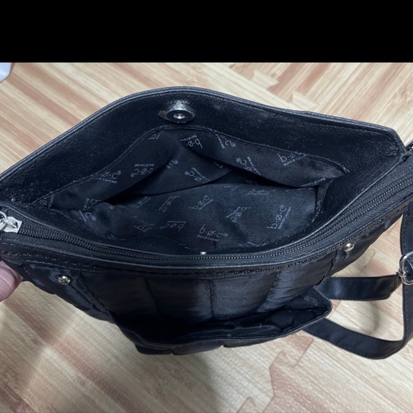 B.Ø.C GILBERTON PUFFER CROSSBODY / SHOULDER BAG • BLACK • PERFECT CONDITION - Picture 10 of 12